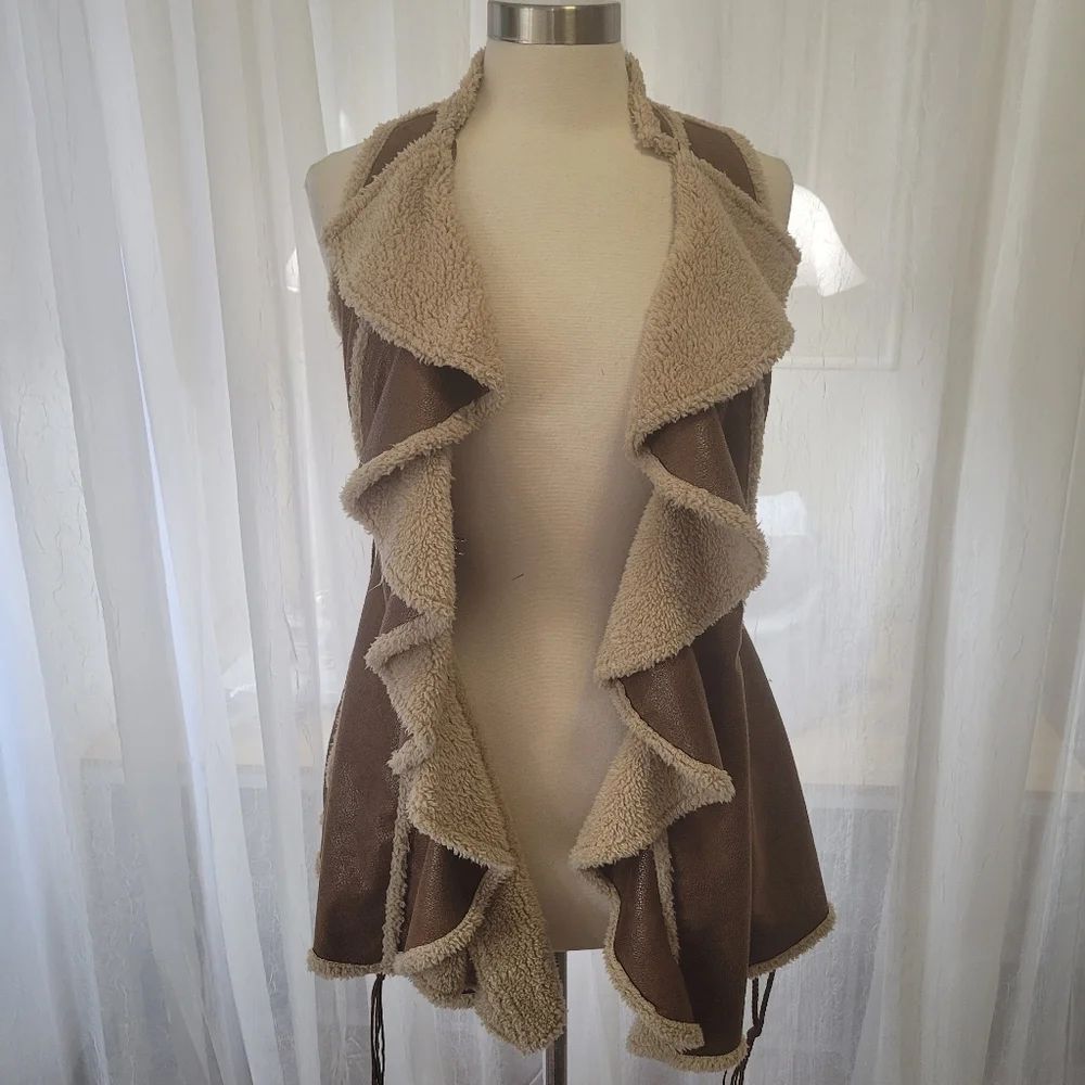 Ryu Anthropologie Faux Suede Sherpa Ruffled Vest size Small